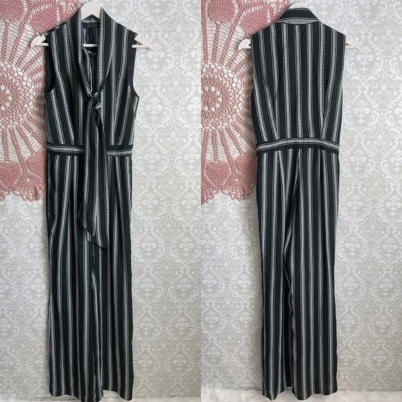 Chicwish Striped Neck Tie Sleevless Jumpsuit  S NWT - Picture 1 of 1